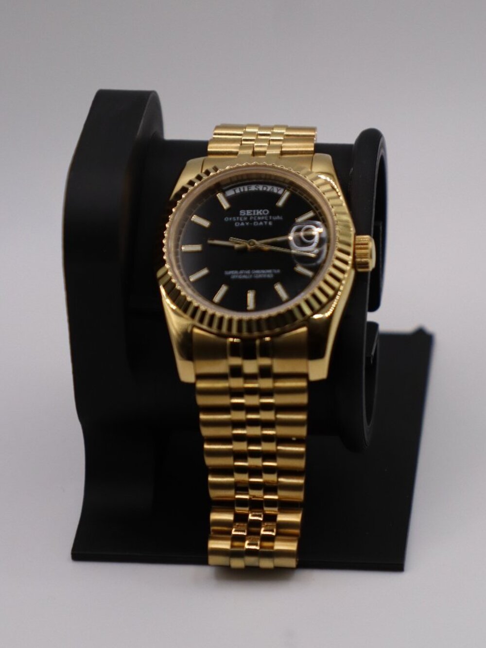 Seiko Mod Day-Date Exhibition Watch – 36mm Automatic Luxury Timepiece